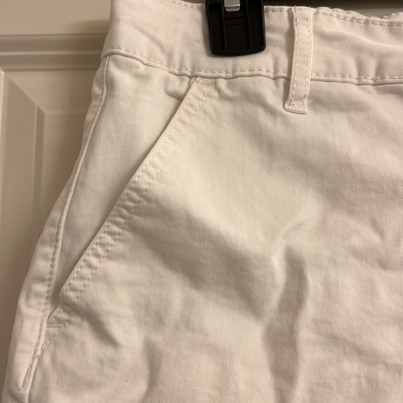 Aero ladies shorts - Picture 2 of 7